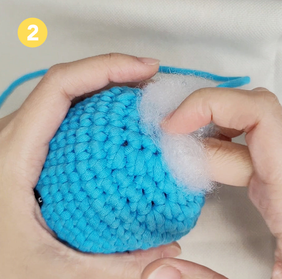 Fülle das Amigurumi